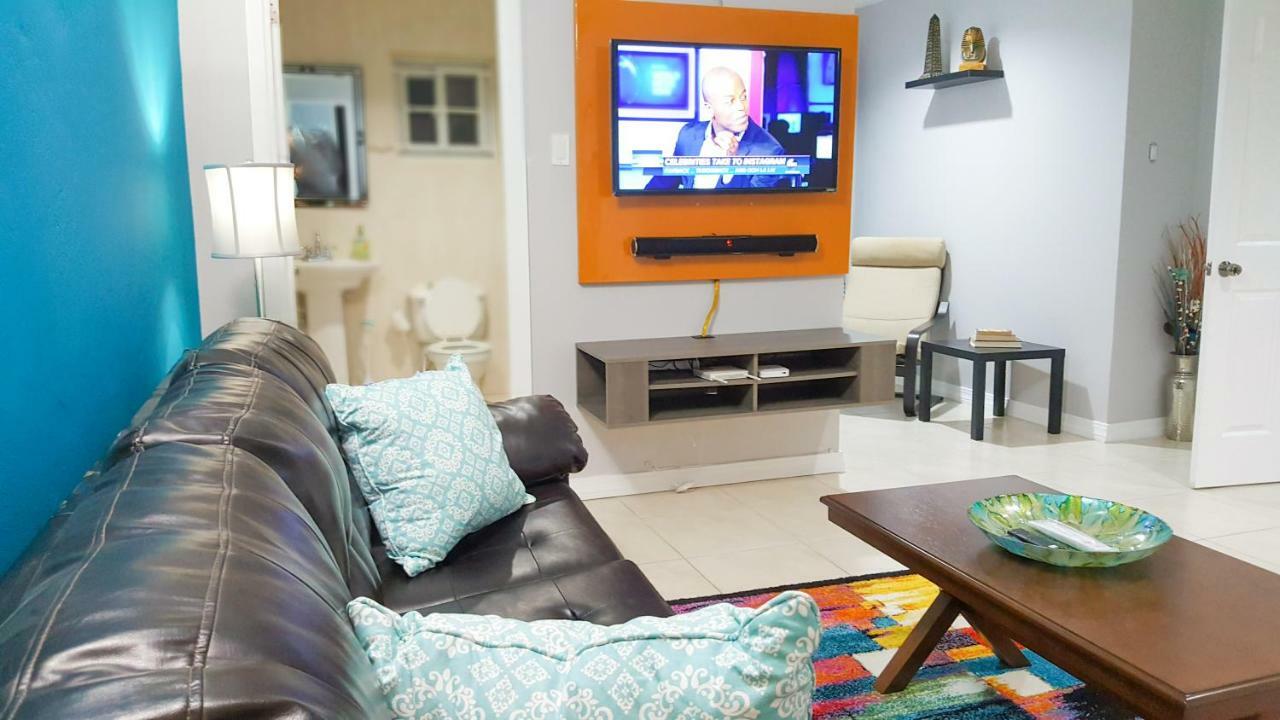 New Kingston Guest Apartments @ Donhead Εξωτερικό φωτογραφία